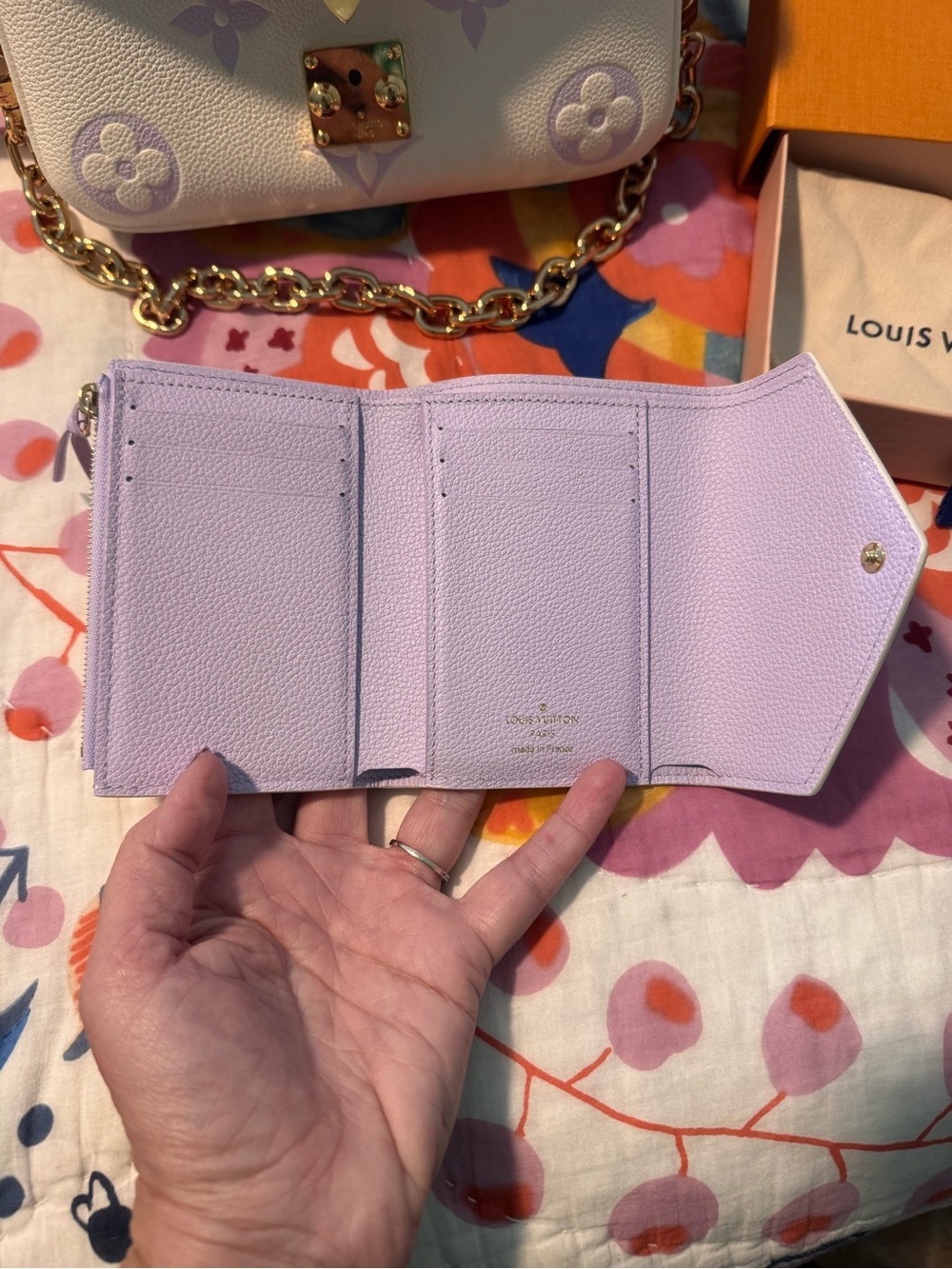 Louis Vuitton White and Lilac Monogram Victorine Wallet - Picture 3 of 4